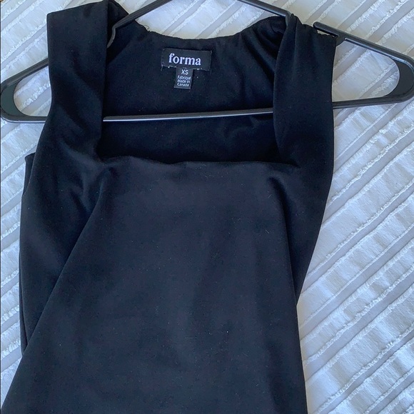 Black fitted serving dress! - Picture 2 of 3